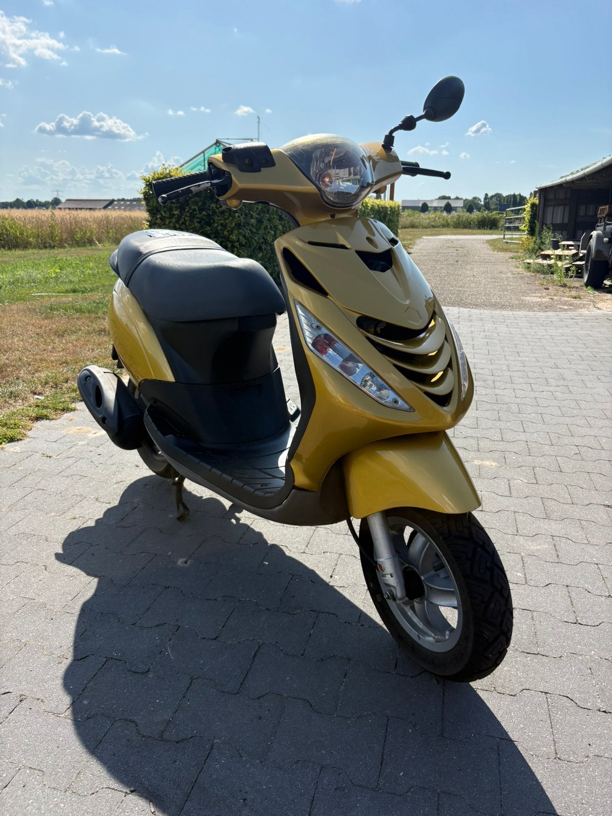 Piaggio zip 4t, Fietsen en Brommers, Scooters | Piaggio, Ophalen of Verzenden, Zo goed als nieuw, Benzine, Zip