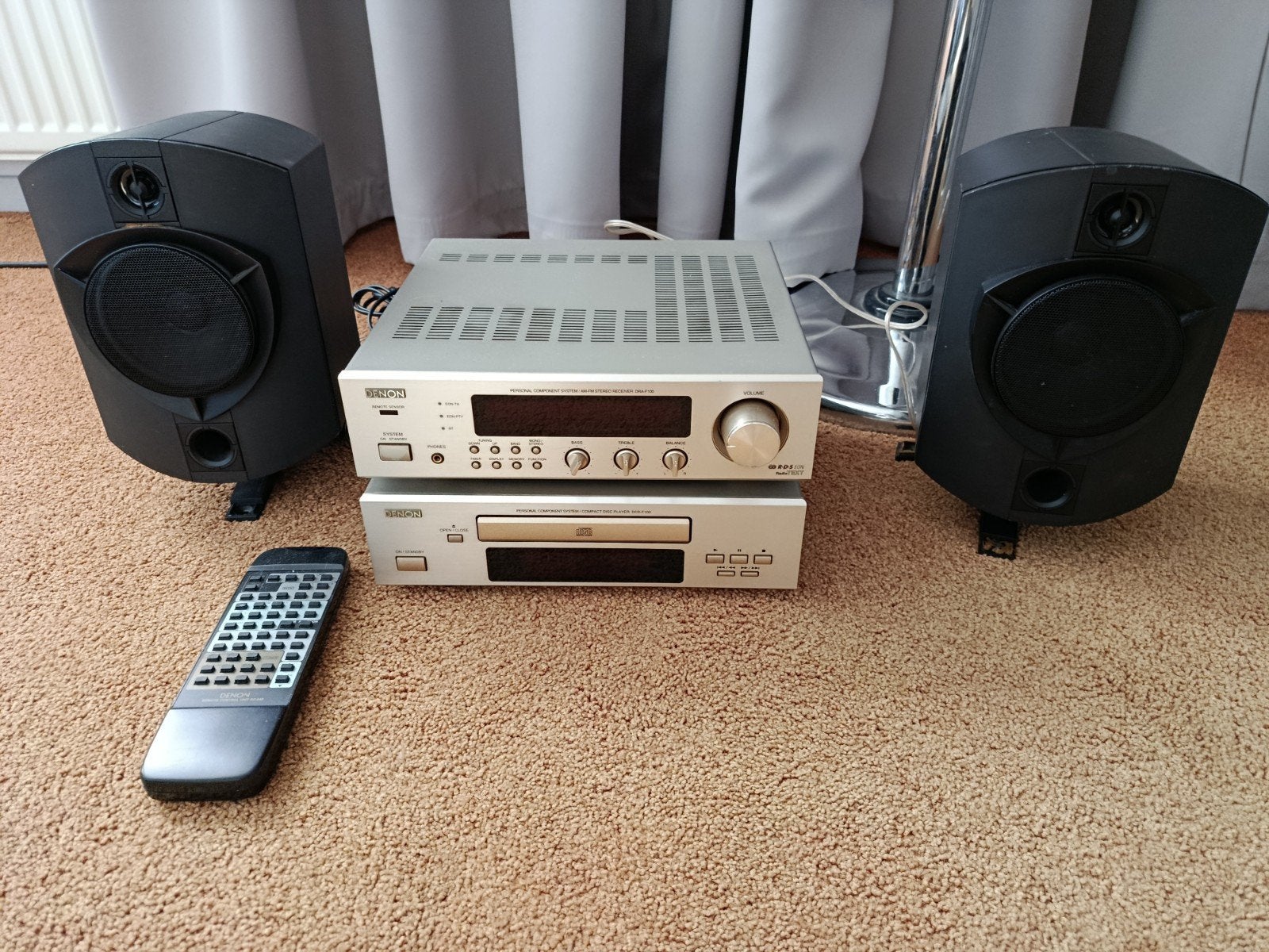 Denon D-F100 Hifi Set met B&W Speakers en Afstandsbediening, Denon, Cd-speler, Zo goed als nieuw, Losse componenten