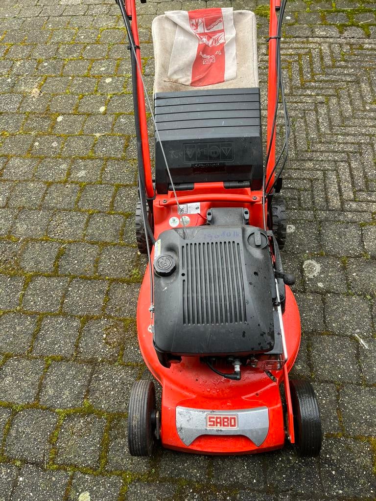 Sabo met elektrische en handstart., Cirkelmaaier, Gebruikt, Benzine-grasmaaier, 40 t/m 49 cm
