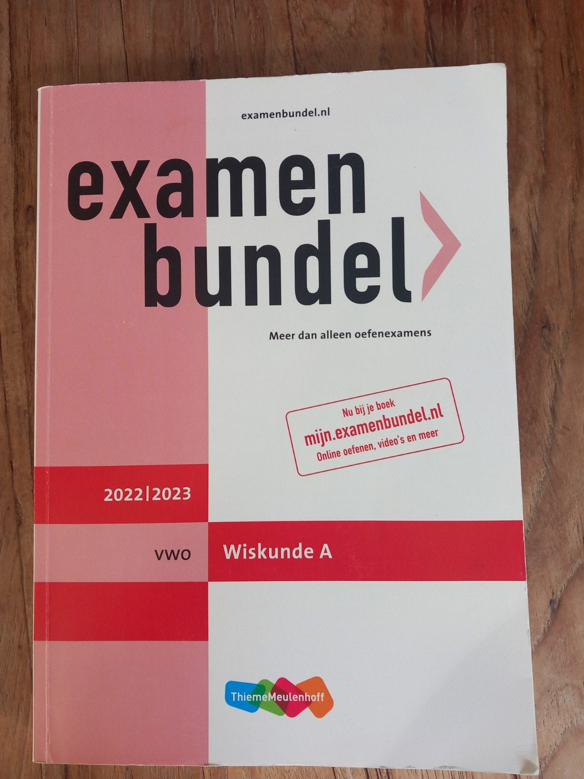 Examenbundel VWO Wiskunde A 22/23, Boeken, Ophalen of Verzenden, Gelezen, VWO, Wiskunde A