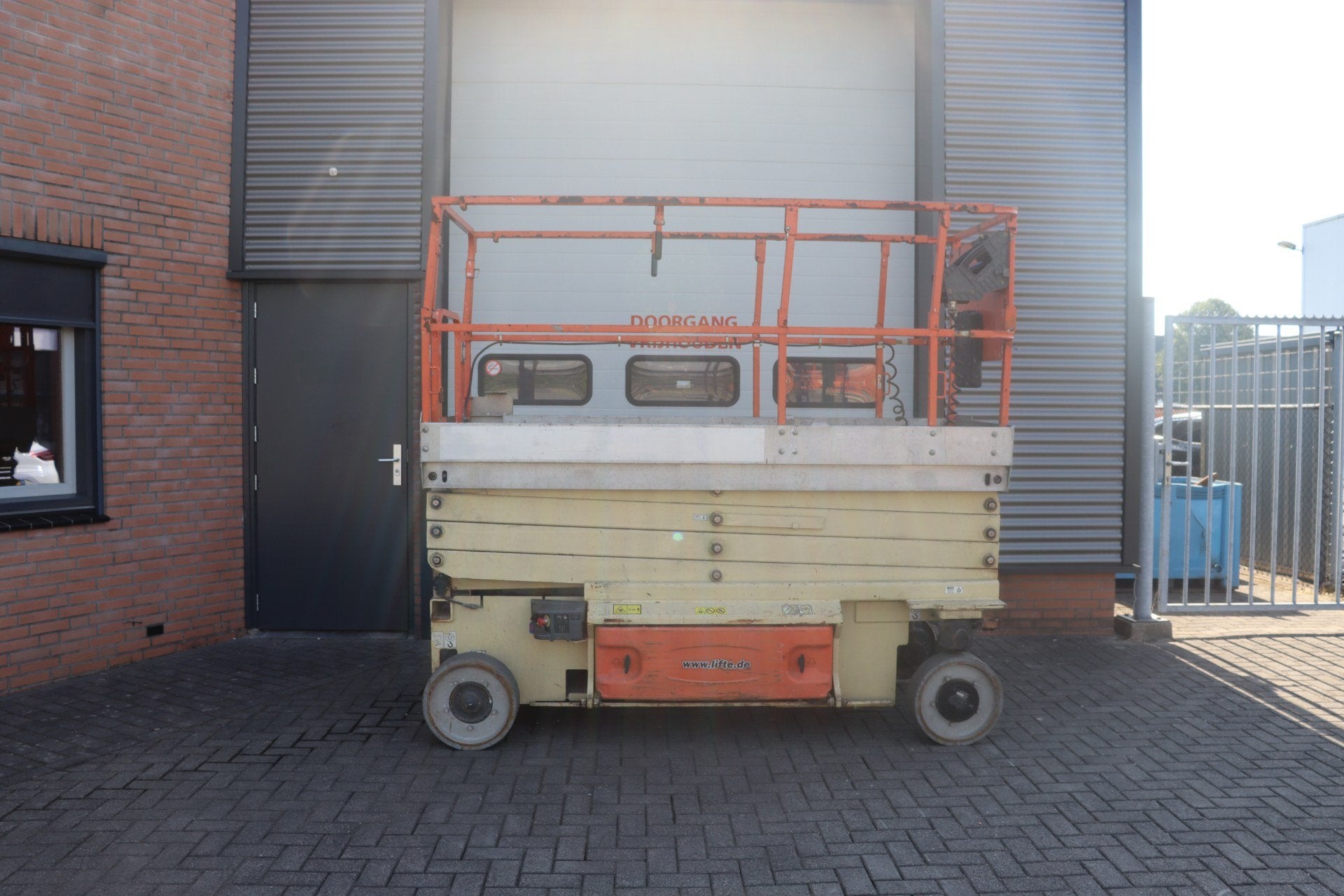 JLG 3246ES