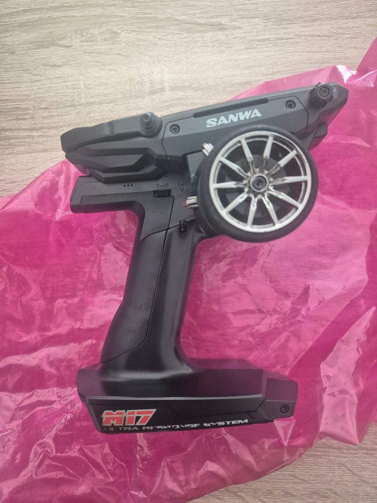 Sanwa M17 Zender set SERVO&GYRO, Hobby en Vrije tijd, Ophalen, Overige schalen, Onderdeel
