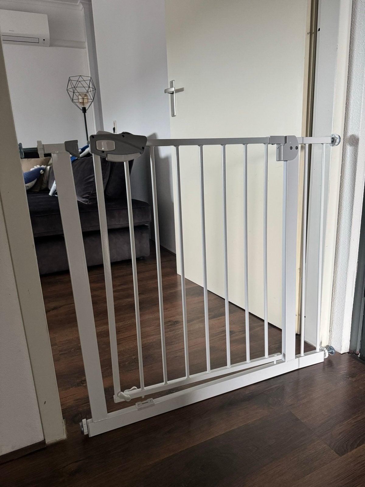 Veiligheidshekje voor kinderen en huisdieren, wit, Kinderen en Baby's, Ophalen of Verzenden, Zo goed als nieuw, Klemhekje, Metaal of IJzer