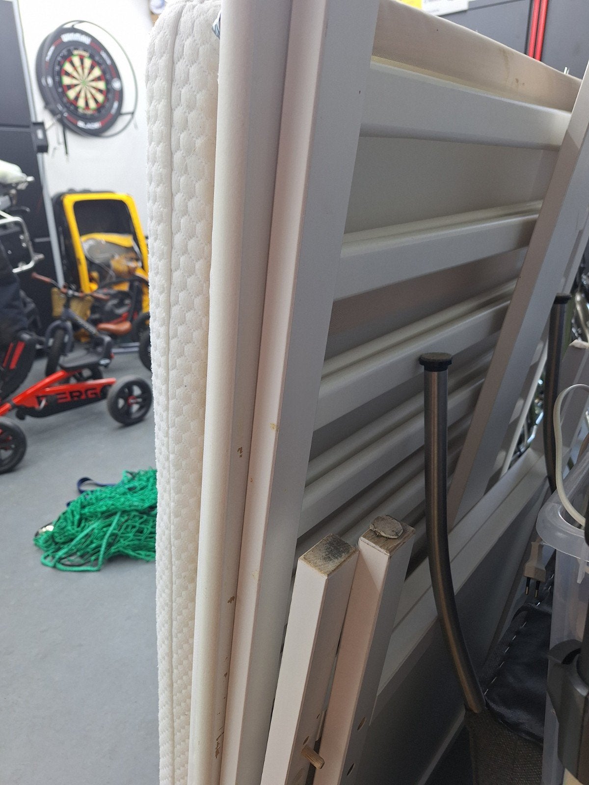 Houten (wit) ledikant met aerosleep matras, Ophalen, Gebruikt, Ledikant