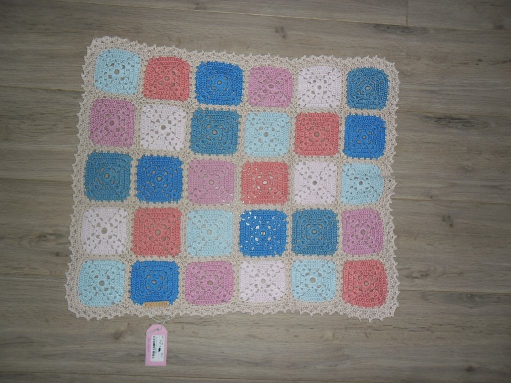 gehaakt wiegdekentje of voor kinderwagen, Ophalen of Verzenden, Nieuw, Minder dan 70 cm, Deken