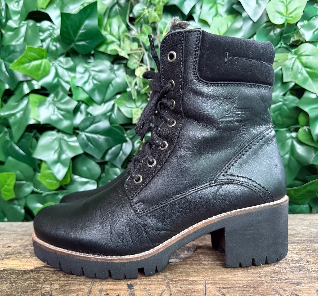 zo goed als nieuw boots van Panama Jack maat 39