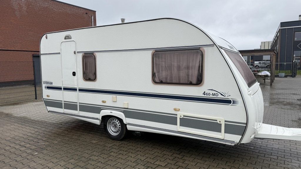 Beyerland Vitesse 460 MD bouwjaar 2002 met voortent &amp, Caravans en Kamperen, Schokbreker, Bedrijf, Treinzit, 750 - 1000 kg