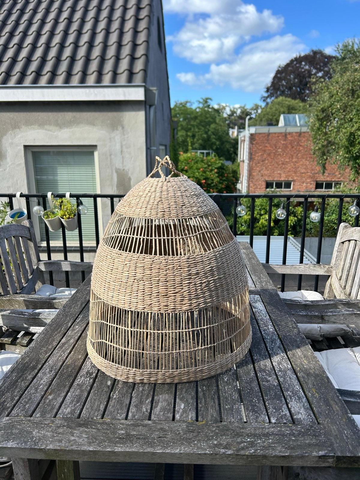 IKEA Hanglampenkap van natuurlijk materiaal, Huis en Inrichting, Lampen | Lampenkappen, Hanglamp, Natuurlijk materiaal, Beige