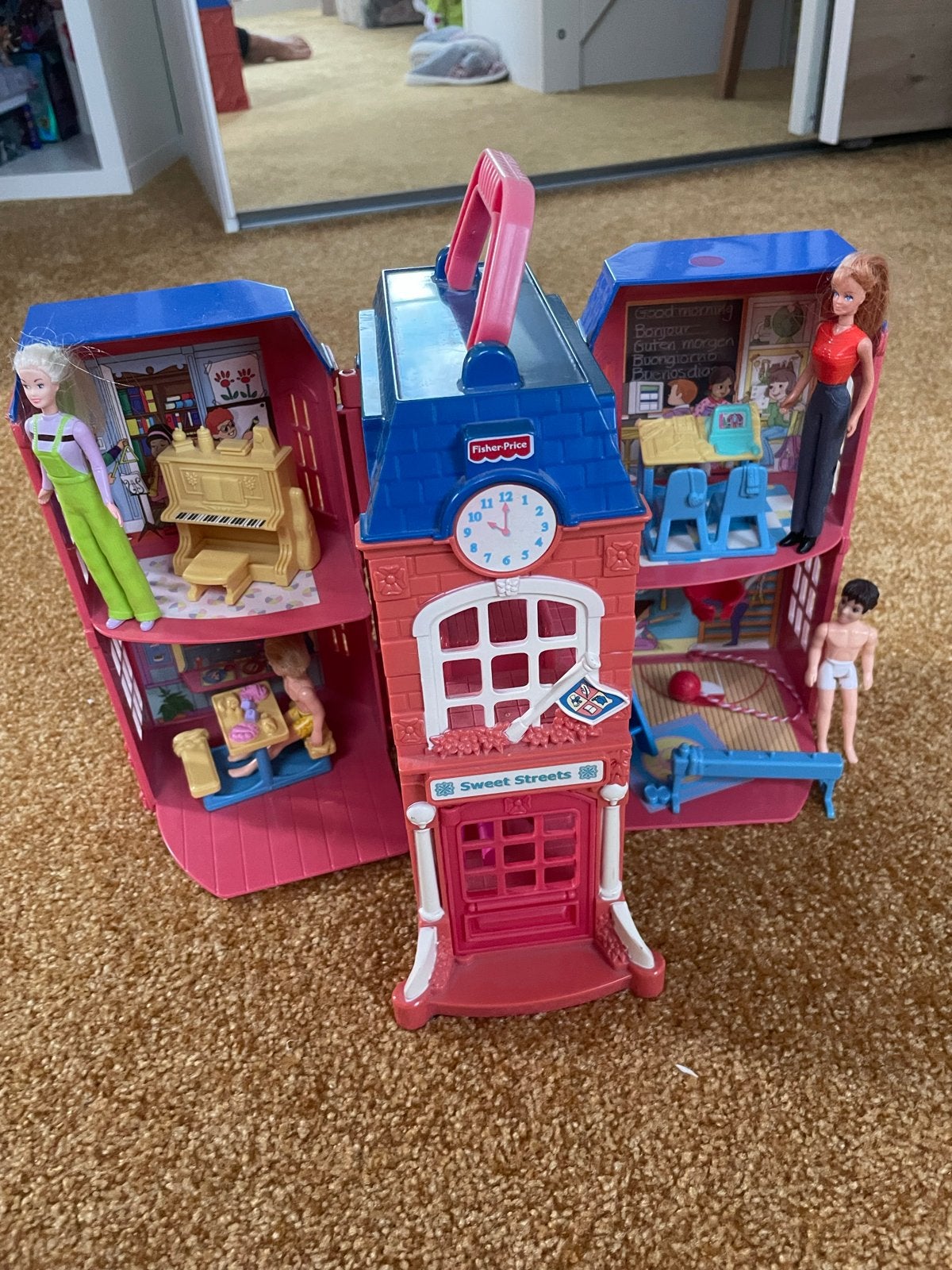 Fisher-Price Sweet Streets Poppenhuis met poppen, Ophalen of Verzenden, Gebruikt, Overige typen