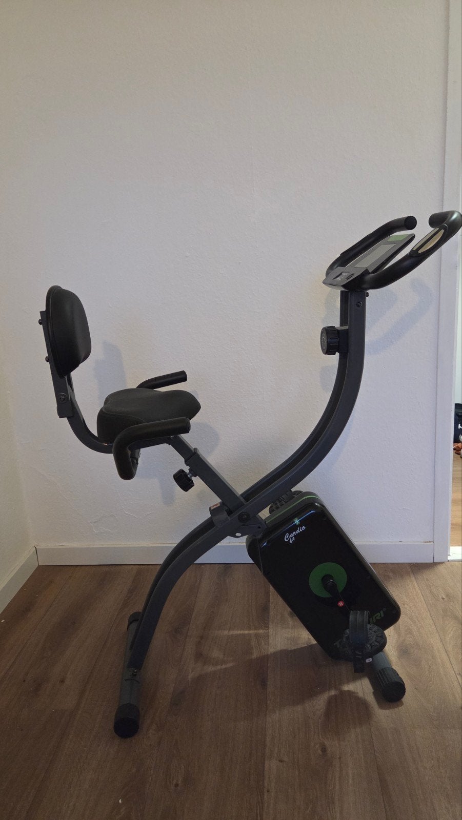 Opvouwbare hometrainer van Tunturi, Ophalen, Zo goed als nieuw, Hometrainer