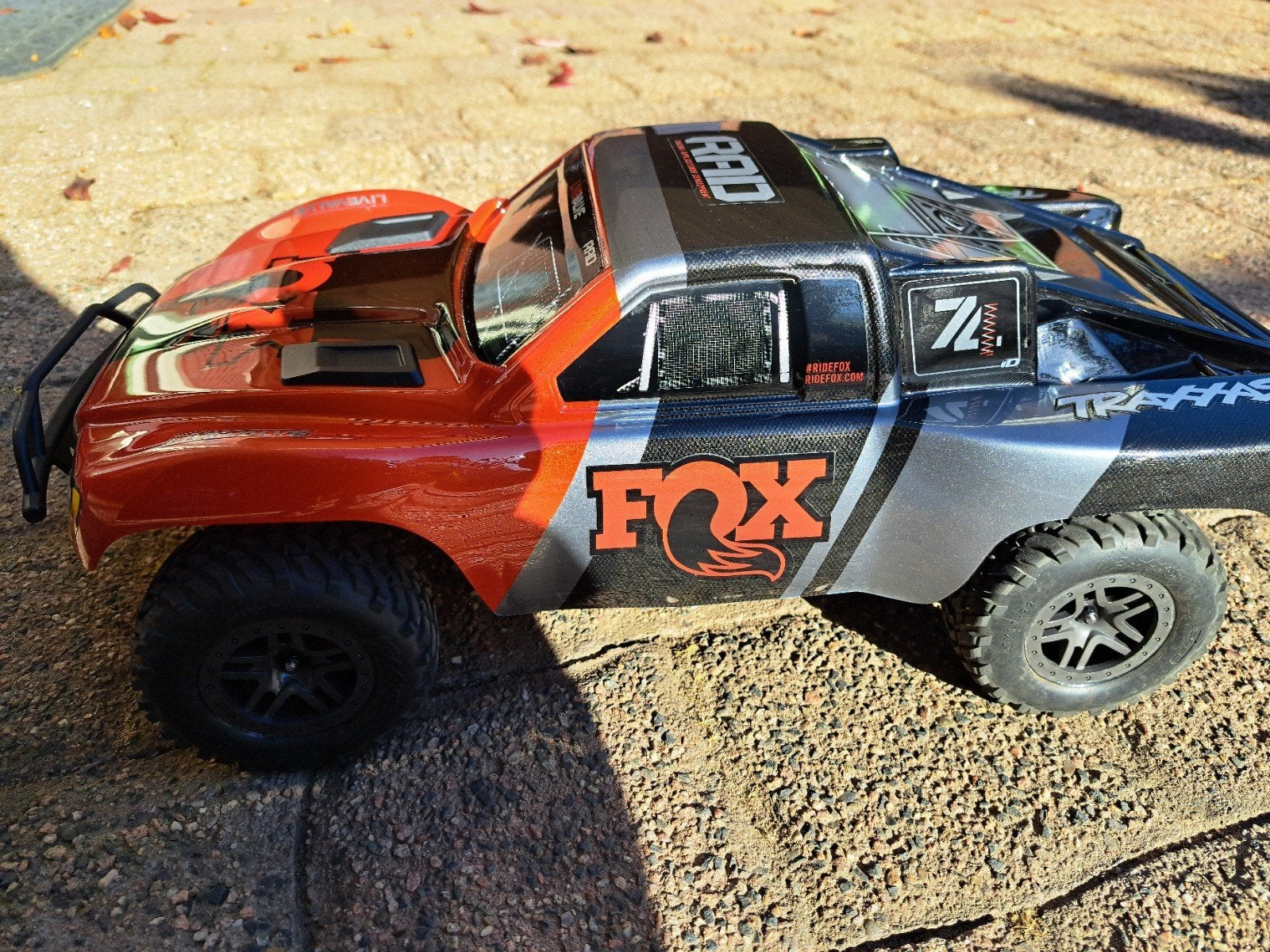 Traxxas Slash 4x4 Bl-2s Fox, Ophalen, Zo goed als nieuw, Auto offroad