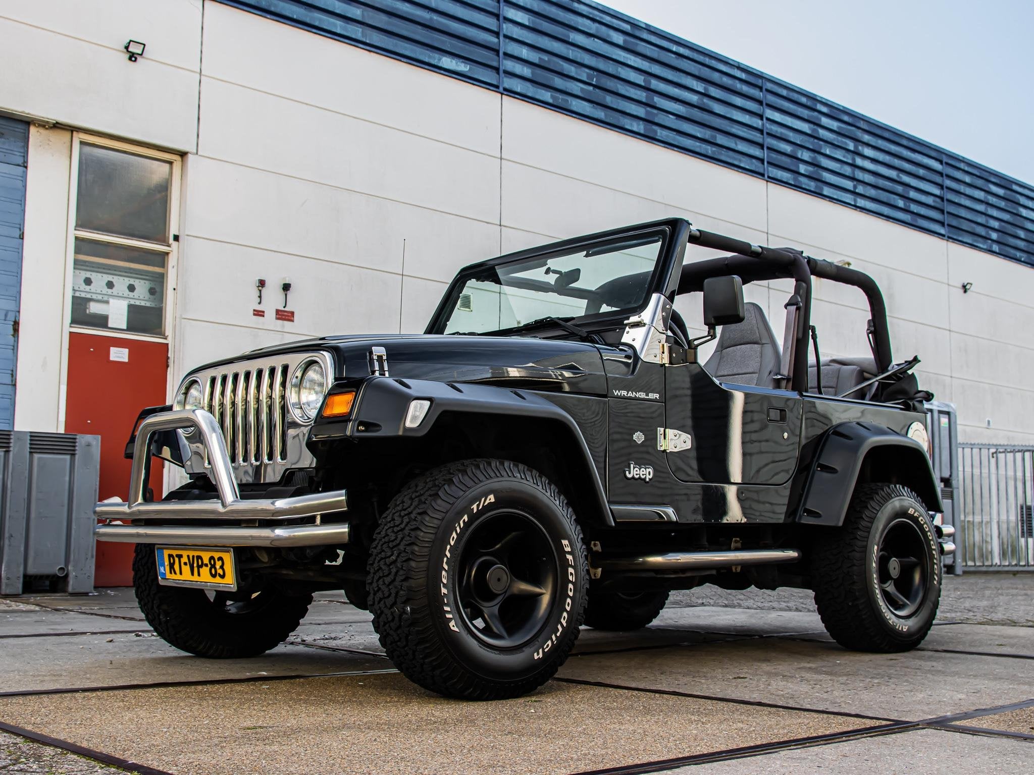 Jeep Wrangler 2.5i, Auto's, 118 pk, 4 cilinders, Zwart, Origineel Nederlands