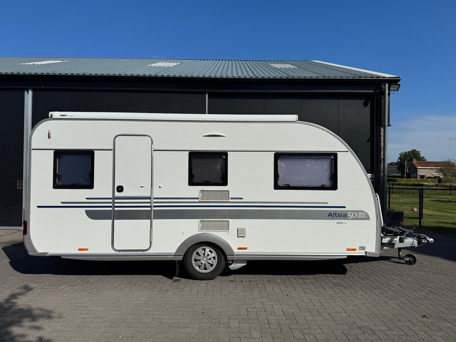 Adria Altea 472 LU vol opties mover tent luifel airco, Caravans en Kamperen, Caravans, Rondzit, Bedrijf, Adria, Schokbreker
