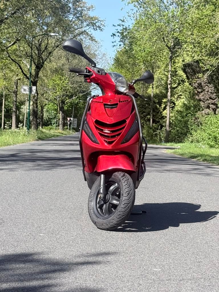Piaggio Zip Scooter - Rood, Goede Staat, Ophalen of Verzenden, Gebruikt, Overige typen, Piaggio