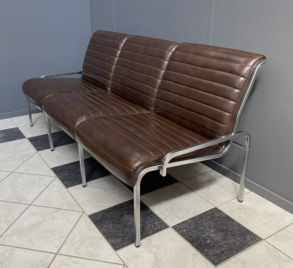 70 jaren Fröscher bruin leer 3zit bank chroom frame, Huis en Inrichting, Banken | Bankstellen, Ophalen, Minder dan 75 cm, 150 tot 200 cm