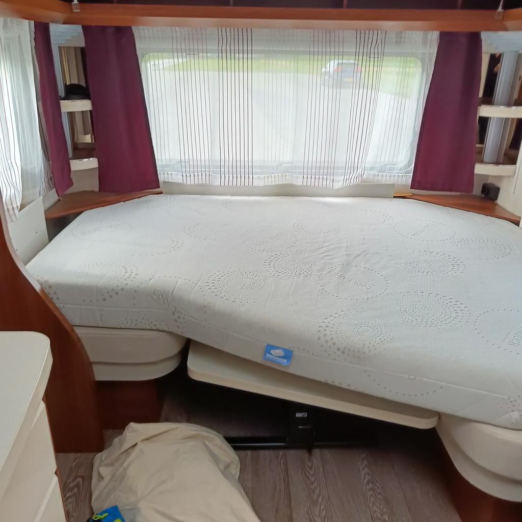 Op maat gemaakt matras voor Hobby 495, Ophalen, Zo goed als nieuw