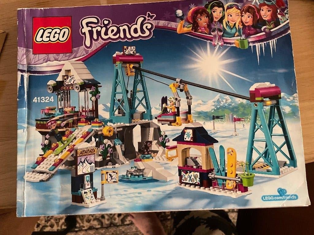 Lego Friends 41324 Ski Resort Skilift - Compleet met boekje, Kinderen en Baby's, Gebruikt, Lego, Ophalen of Verzenden, Complete set