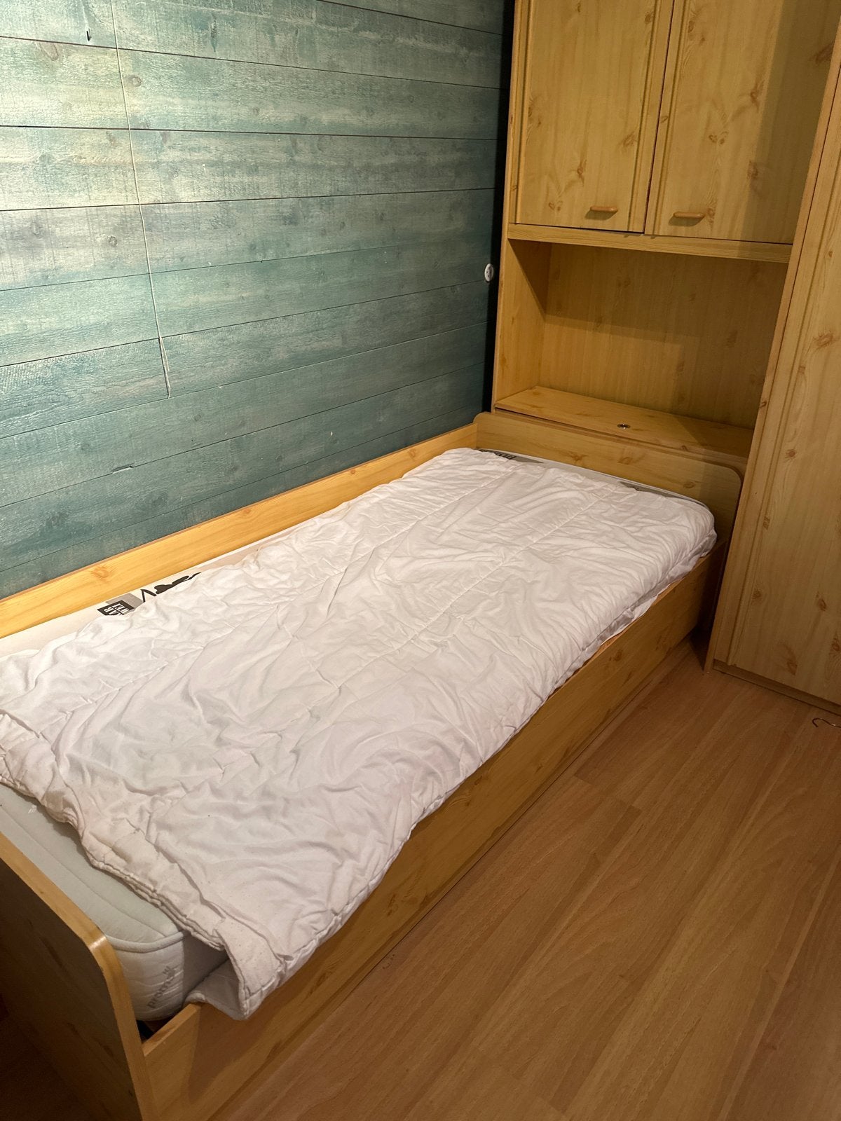 Eenpersoonsbed met opbergruimte en kast, Huis en Inrichting, Slaapkamer | Bedden, Ophalen, Gebruikt, 90 cm, 200 cm