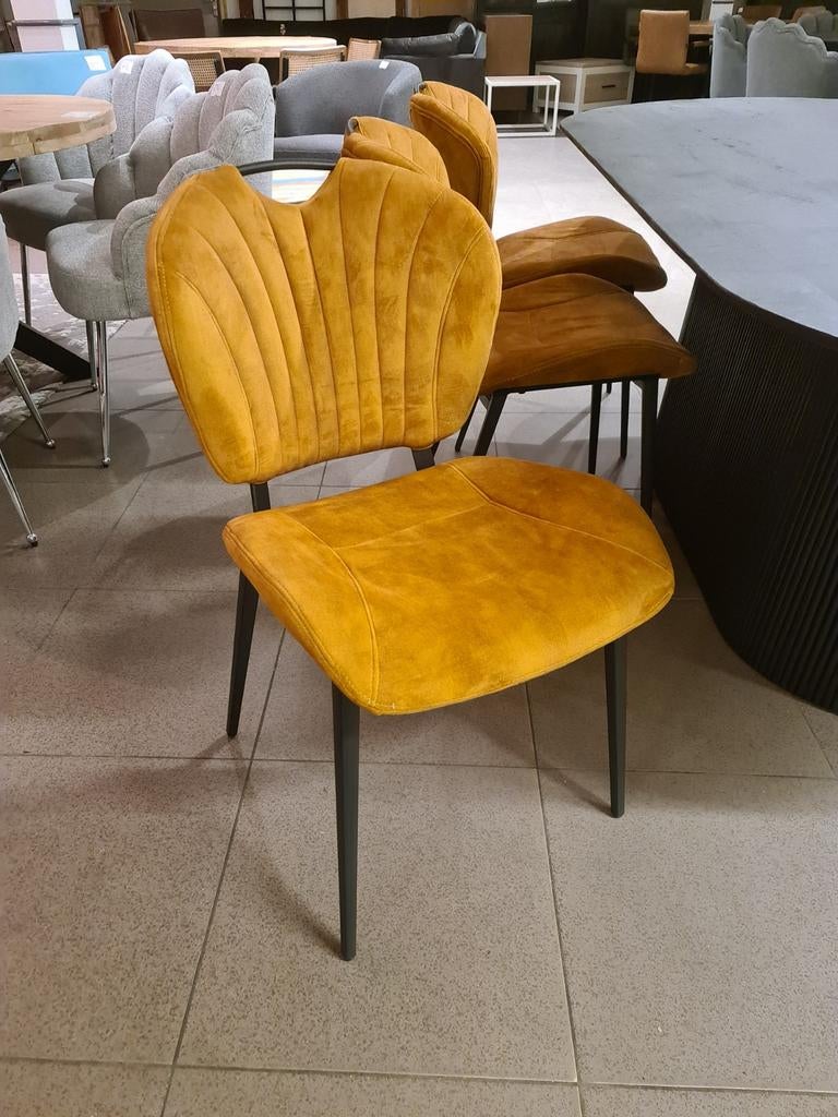Nieuwe eetkamerstoel adore velvet okergeel handgreep rug €85, Ophalen, Industrieel landelijk barok brocante koloniaal boheems vintage