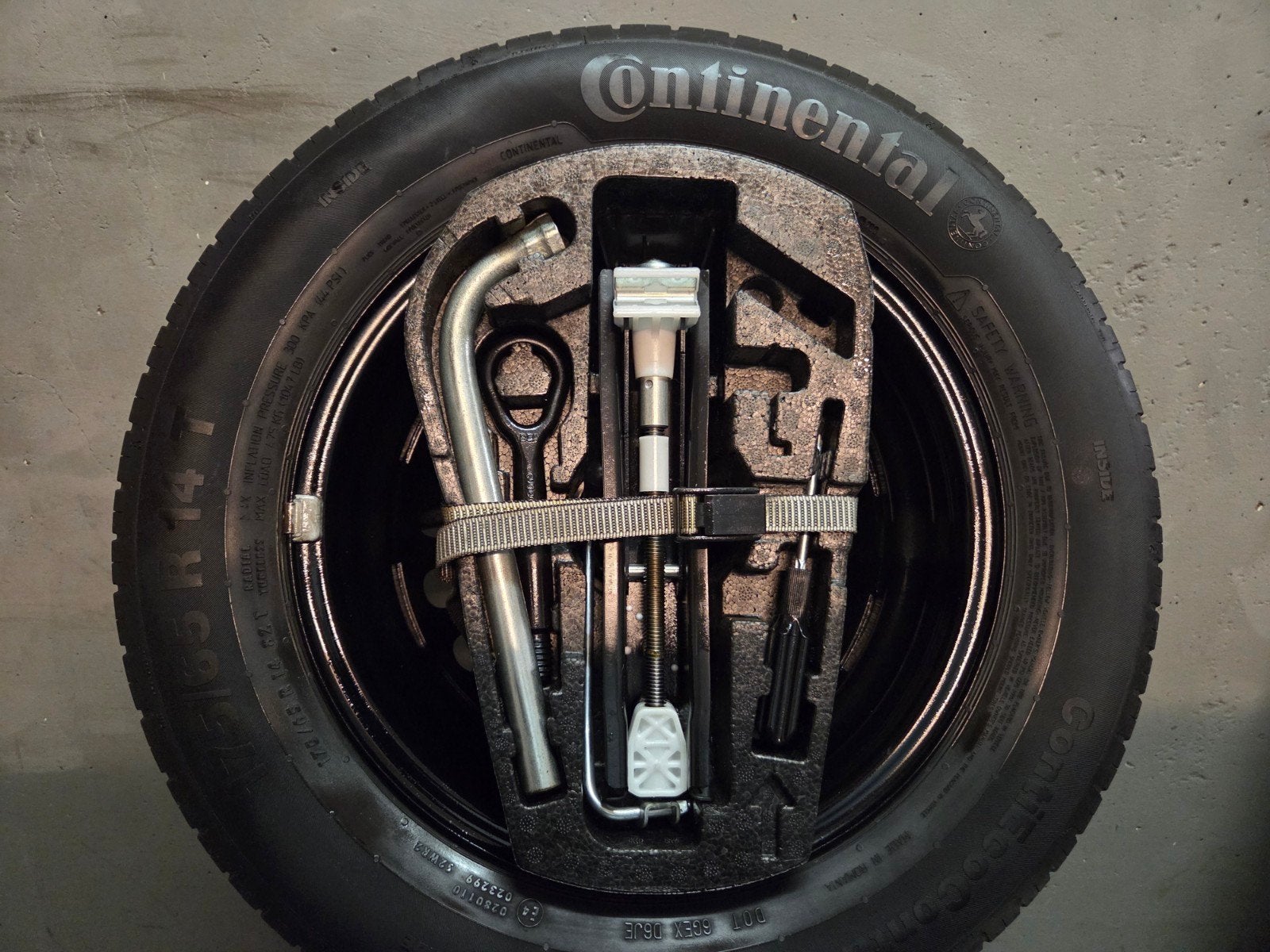 Reservewiel krikset VW UP / Mii / Citigo, Ophalen of Verzenden