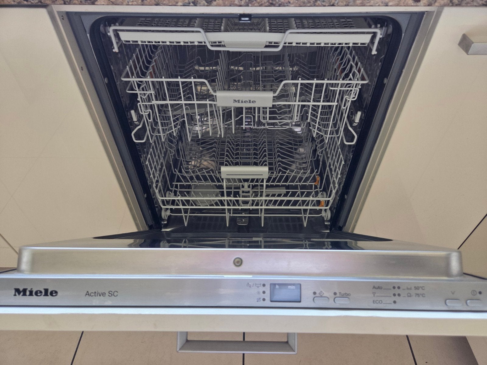Miele vaatwasser, Witgoed en Apparatuur, Vaatwasmachines, Ophalen, Gebruikt, Inbouw, 85 tot 90 cm