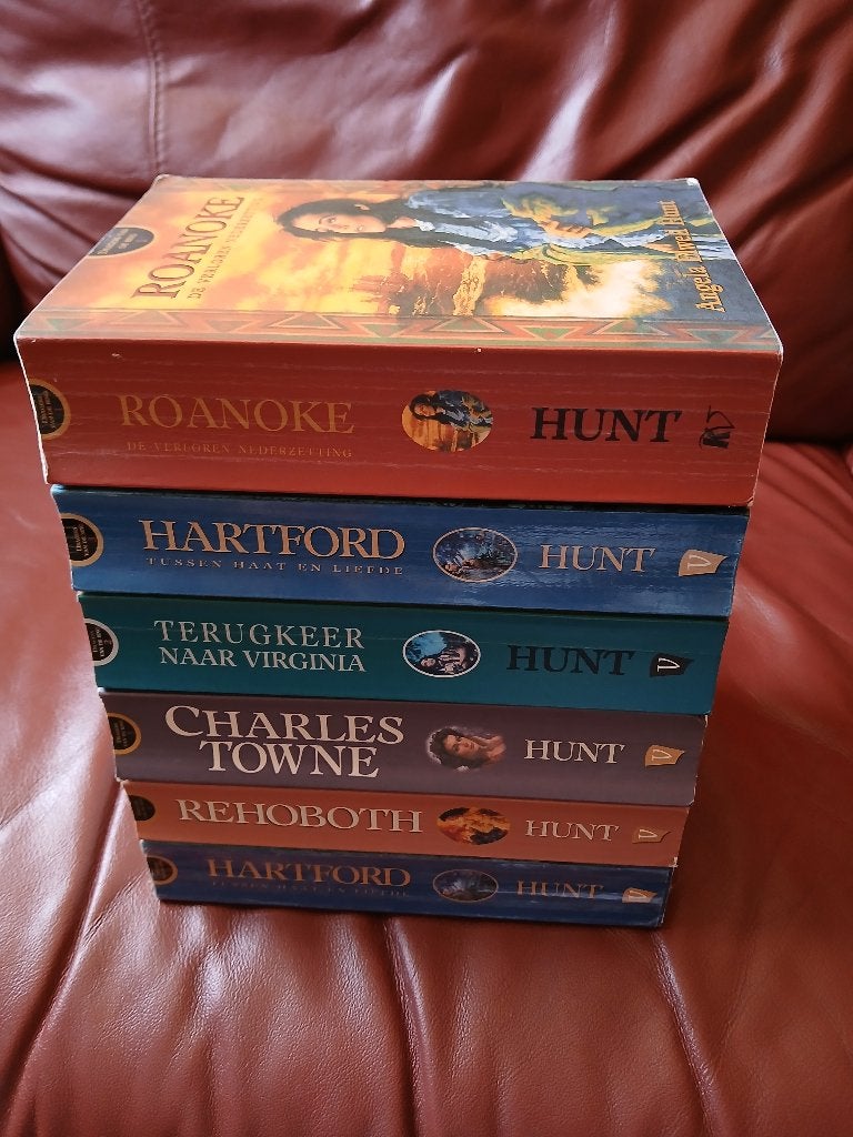 5 boeken van Angela Elwell Hunt - Dragers van de ring, Boeken, Ophalen of Verzenden, Zo goed als nieuw, Angela Elwell Hunt