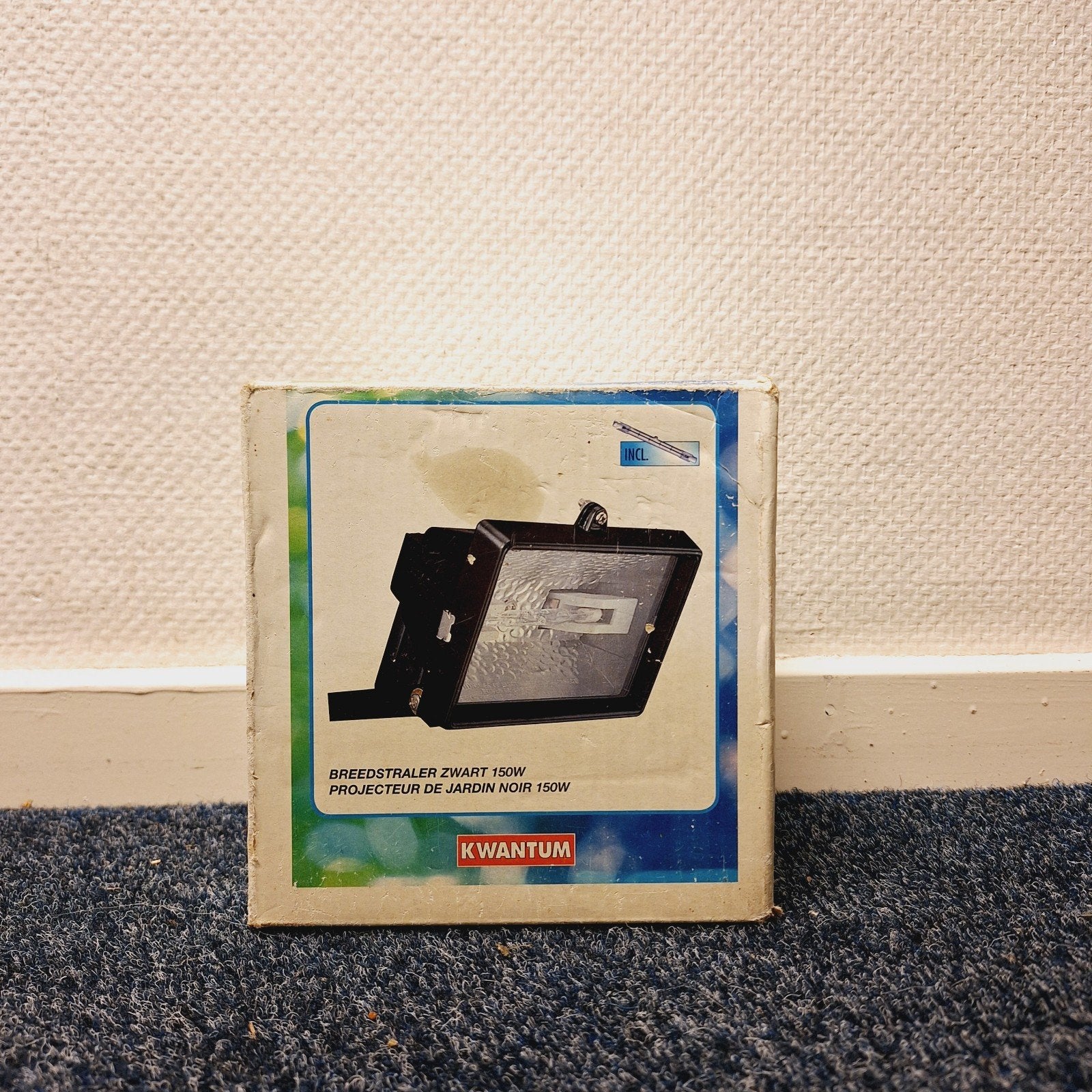 Nieuw: Kwantum Breedstraler 150W (Zwart), ., Wandlamp, Ophalen of Verzenden, Netvoeding