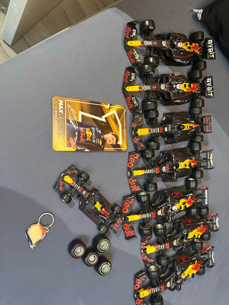 Max Verstappen Red Bull F1 modelauto's en kaart, Overige merken, 1:50 of kleiner, Auto, Ophalen of Verzenden