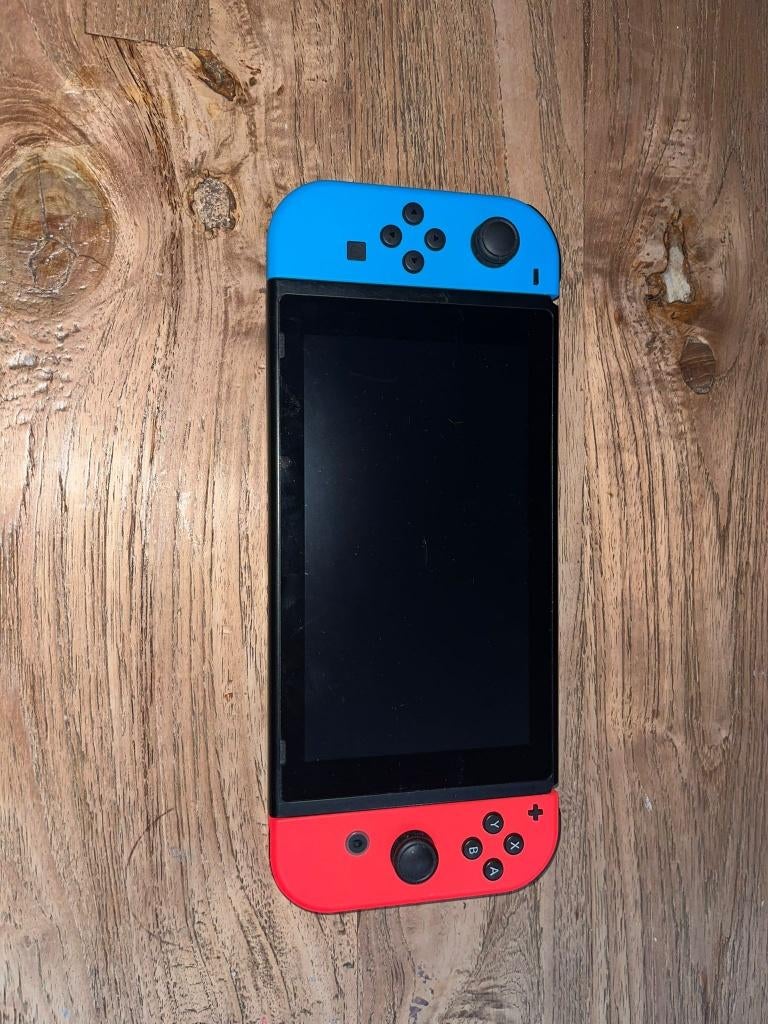 Nintendo switch met 9 spellen en controller, Ophalen, Online, Gebruikt, Overige genres