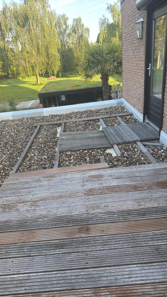 Gevraagd  22 Bankirai vlonderplanken 25 mm min 2.65m, Tuin en Terras, Terrasdelen en Vlonders, Ophalen, Gebruikt, Hout