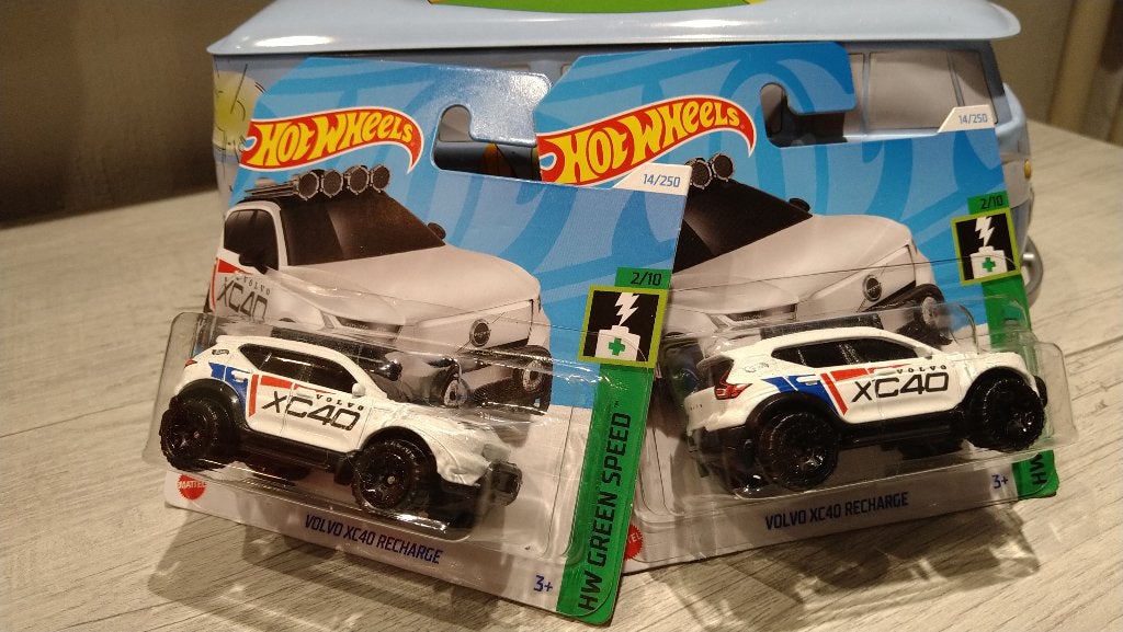 Hot Wheels Volvo XC40 Recharge White 1/64, Hobby en Vrije tijd, Ophalen of Verzenden, Nieuw, Auto
