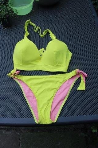 Bikini lime Livera mt 40 E/F broek mt 38 vaste prijs OPRUI, Kleding | Dames, Ophalen of Verzenden, Zo goed als nieuw, Bikini, Groen