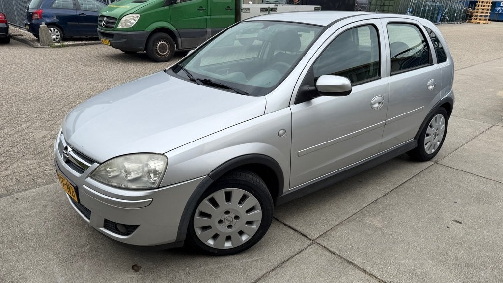 Opel Corsa 1.2-16V Silverline, Voorwielaandrijving, 450 kg, Gebruikt, 31 €/maand