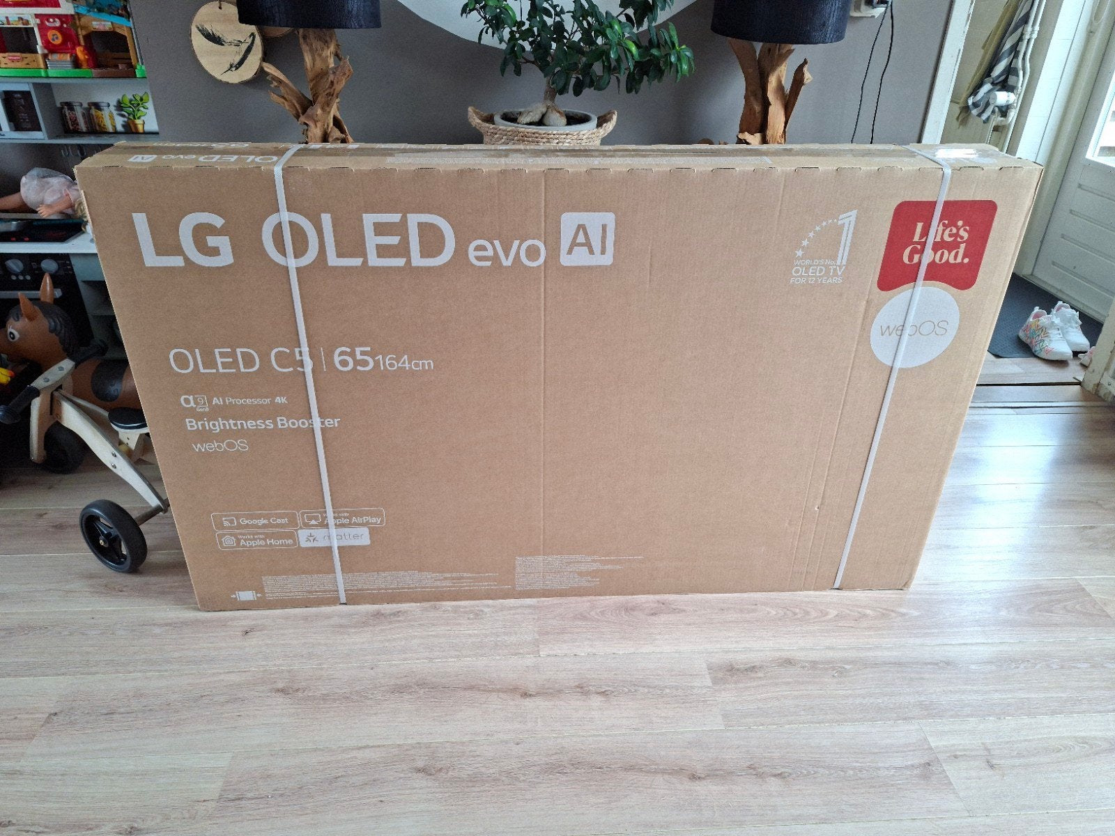 LG C5  Evo 65 inch Oled tv (nieuw & sealed in the box)