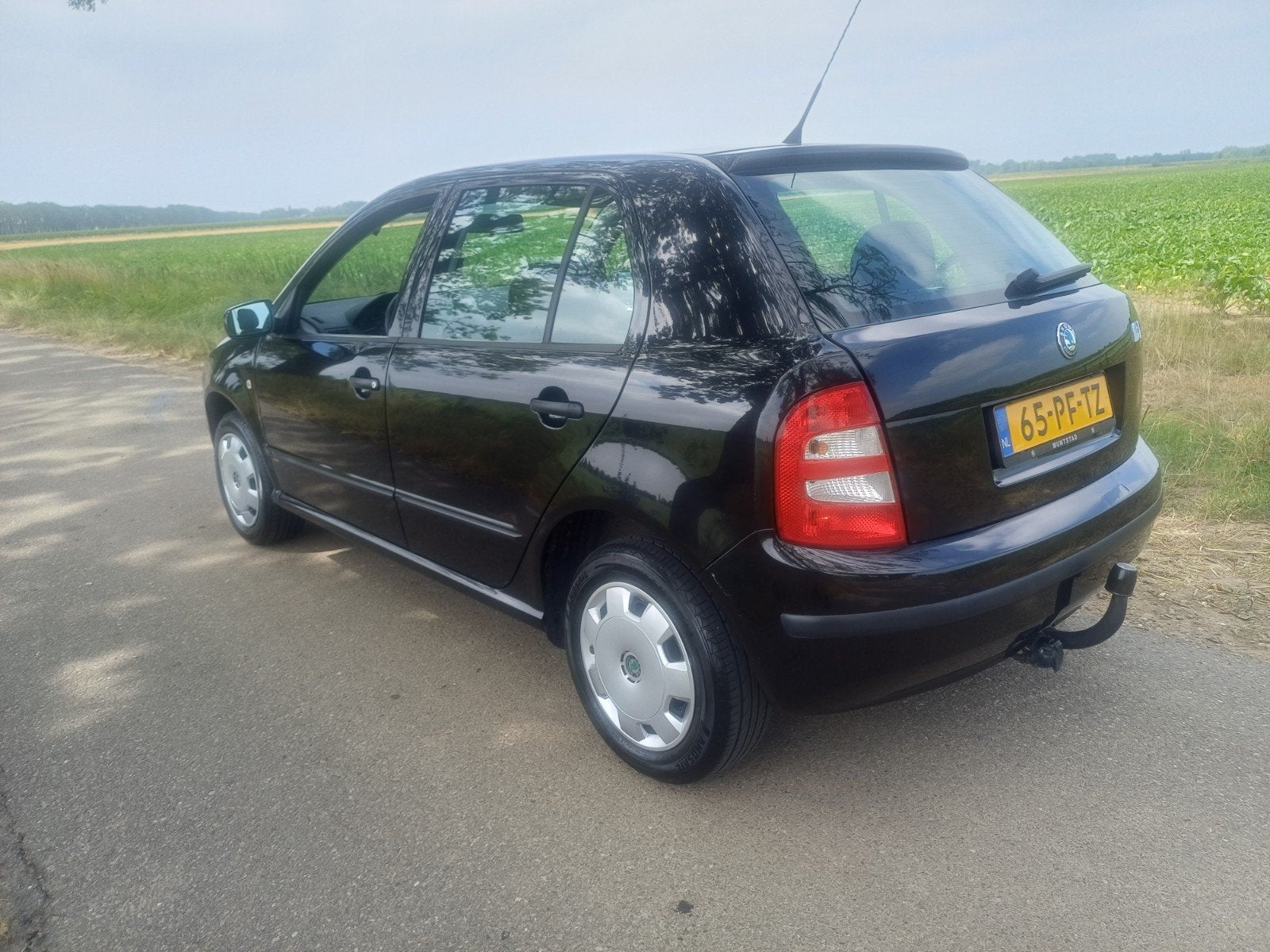 Skoda Fabia 1.4 2004 Zwart 75.000km!!, Auto's, Voorwielaandrijving, 4 cilinders, Zwart, Origineel Nederlands
