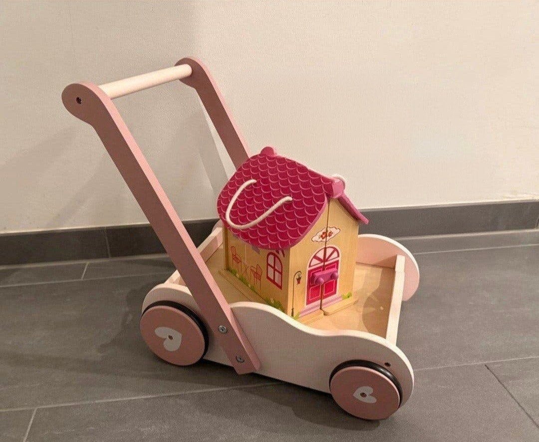 loopwagen roze met hartjes , inkl houten speelhuisje, Ophalen of Verzenden, Zo goed als nieuw, Overige typen, Met wieltjes