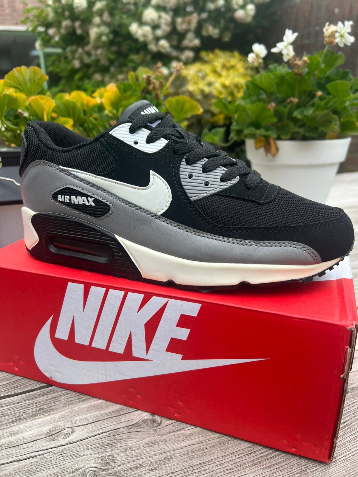 Nike Air Max 90 maat 41 zwart grijs, Kleding | Heren, Schoenen, Zwart, Nieuw, Ophalen of Verzenden, Sneakers of Gympen