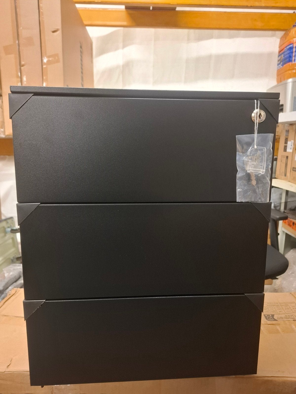 Zwart metalen ladeblok met 3 laden en slot, Huis en Inrichting, Kasten | Ladekasten, Minder dan 50 cm, Modern, Kantoor, Nieuw