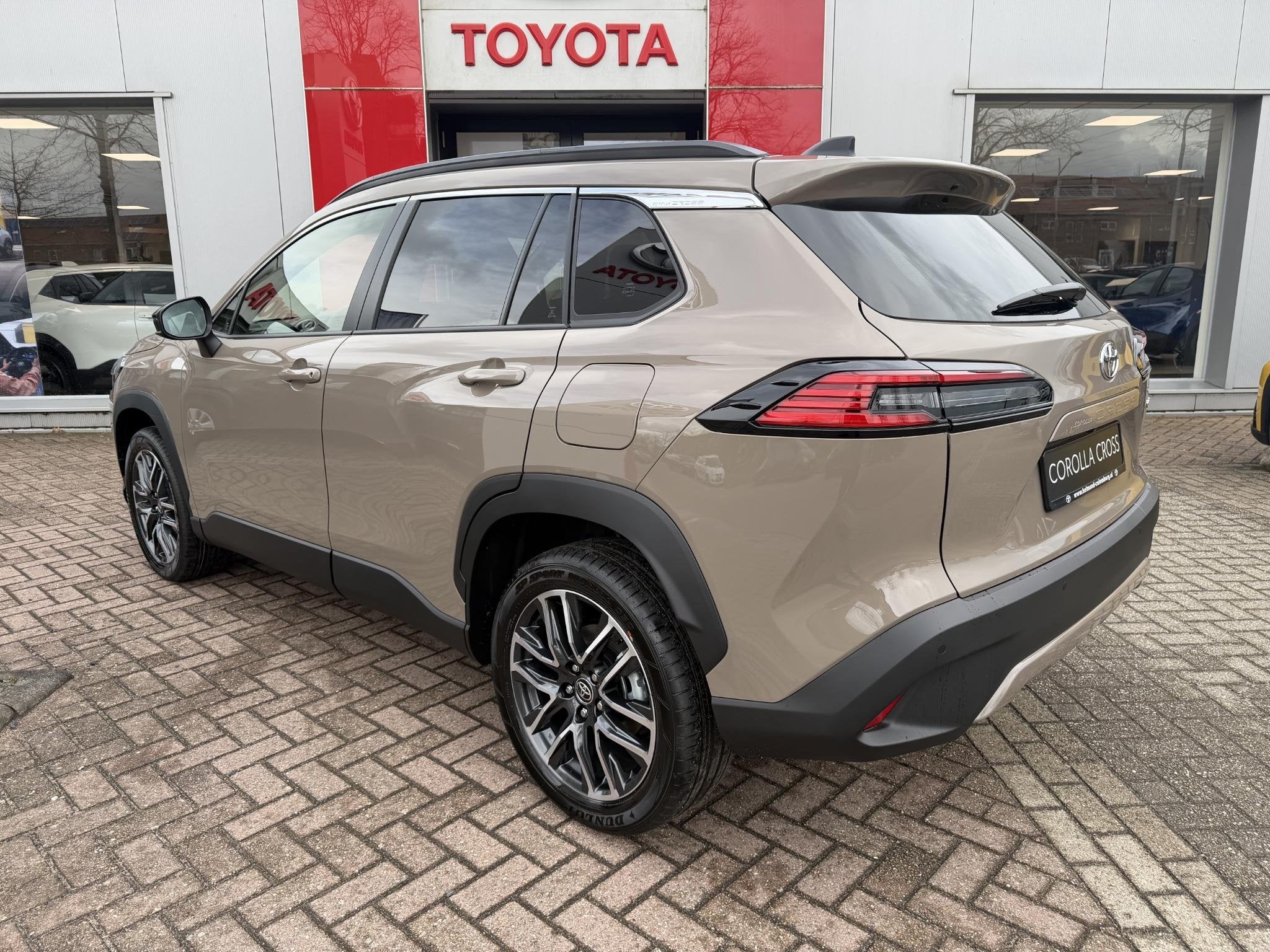 Toyota Corolla Cross Hybrid 140 Dynamic, Gebruikt, Euro 6, 4 cilinders, Bedrijf