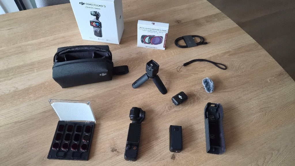 DJI Osmo Pocket 3 Creator combo + Premium filter 14-pakket, Overige merken, Externe microfoon, Zo goed als nieuw, Geheugenkaart