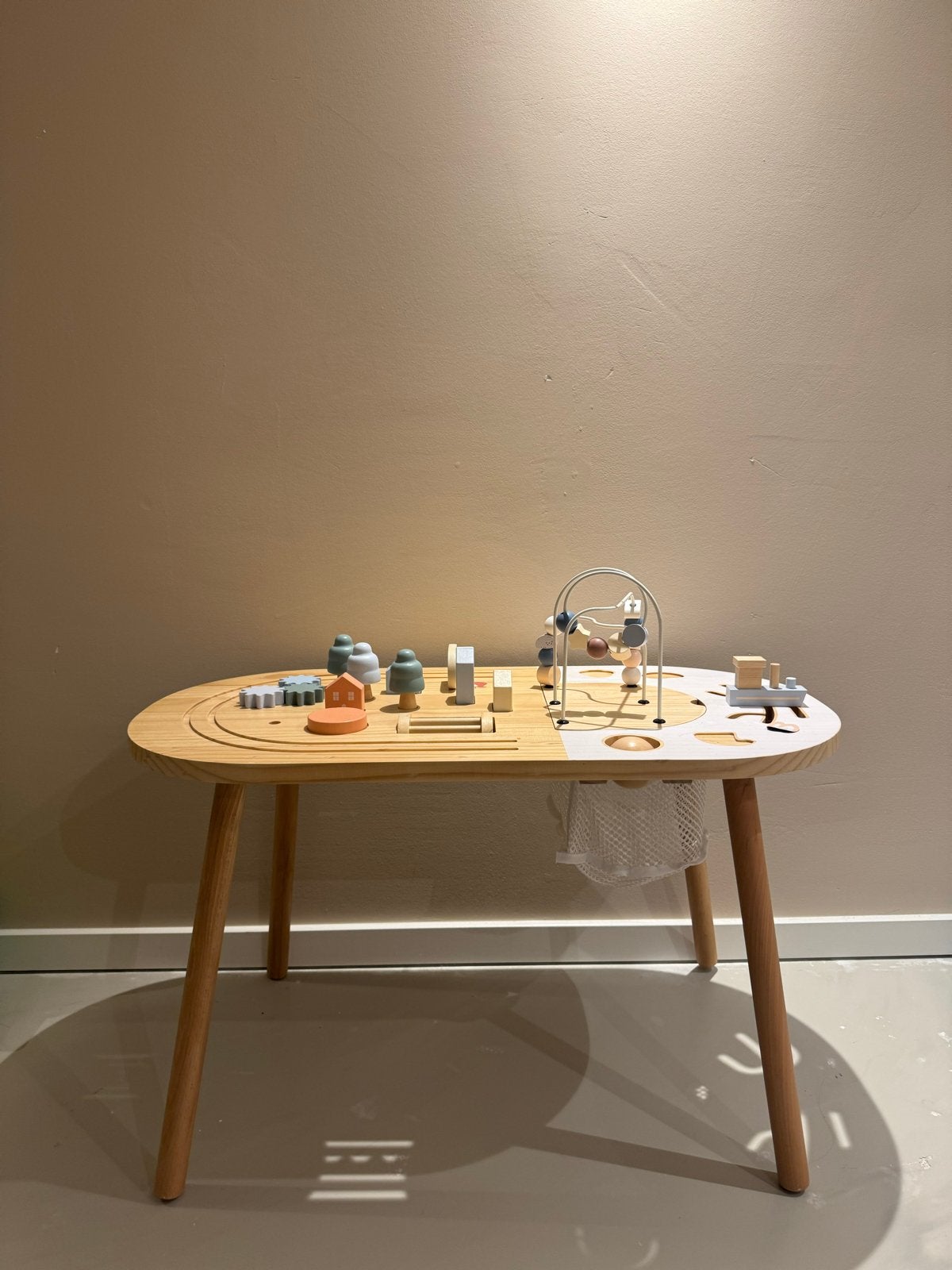 Sklum montessori speeltafel voor kinderen / activity table, Ophalen, Zo goed als nieuw, Knutselen