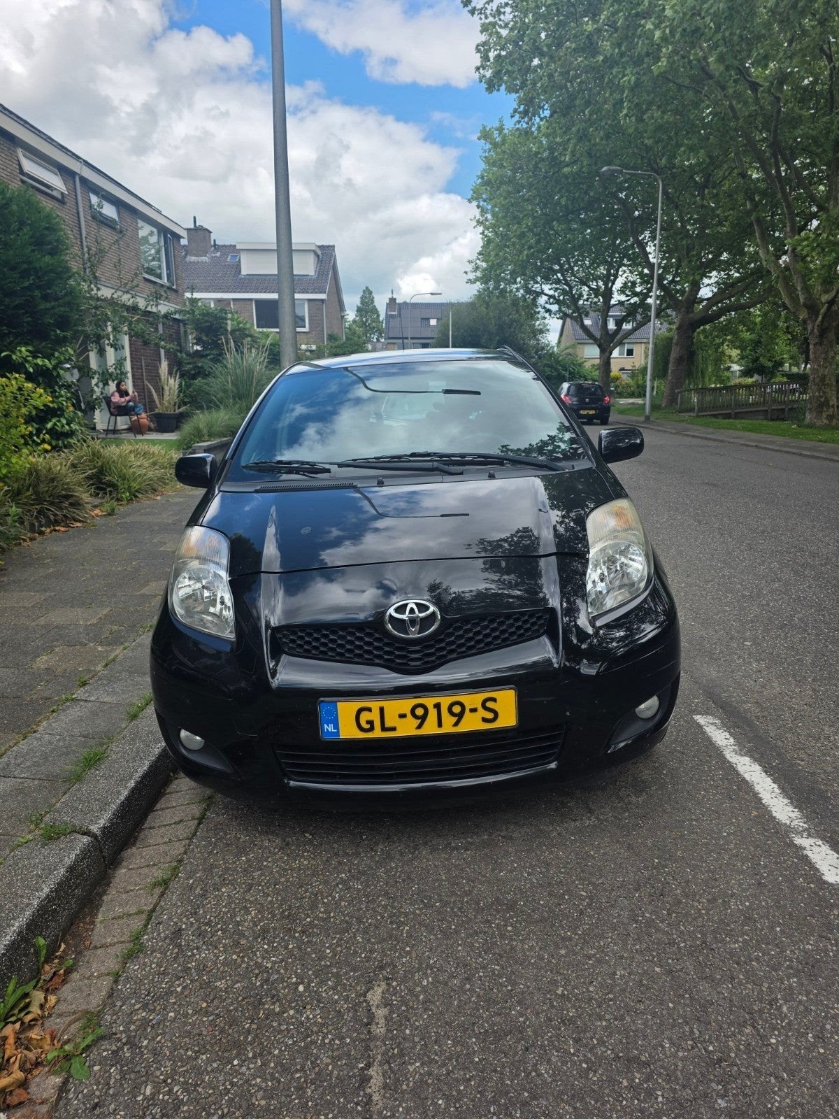 Toyota Yaris 1.3 16V Vvt-i 5DR 2011 Zwart, 1025 kg, 40 €/maand, 4 cilinders, Zwart