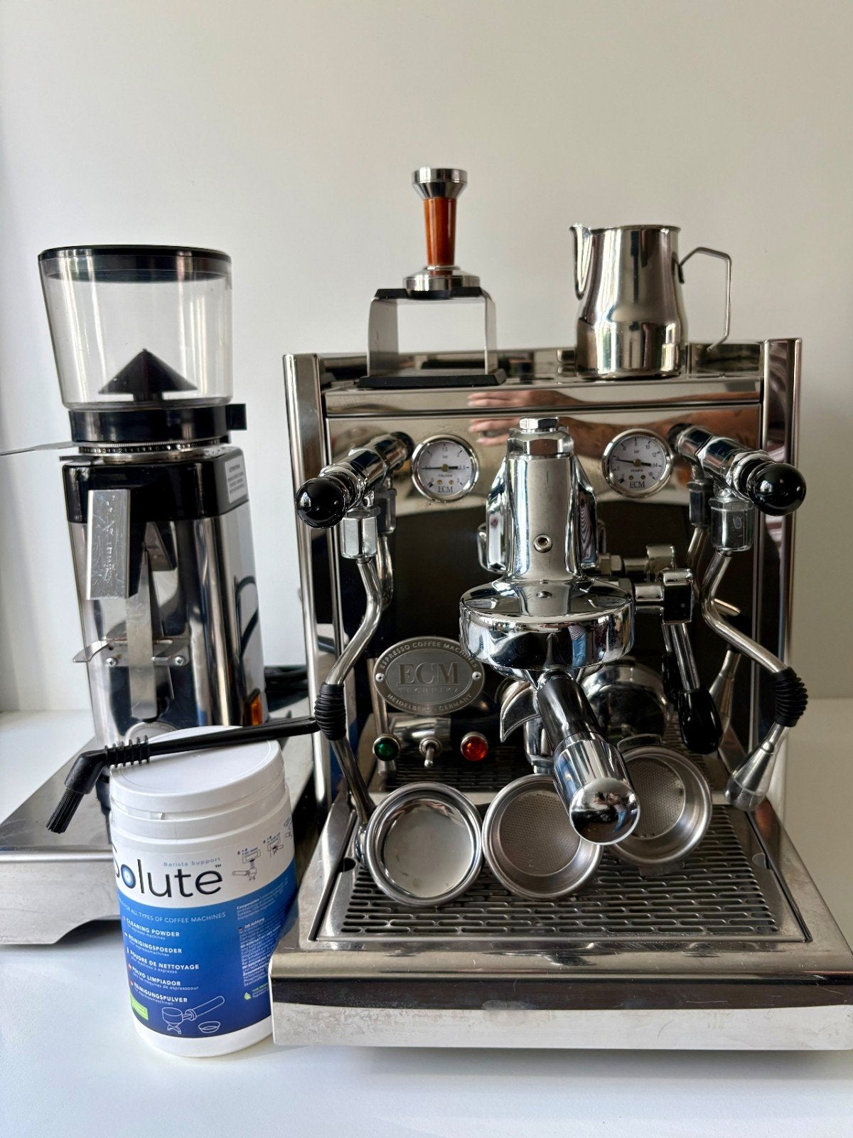 ECM Technika IV Profi Espressomachine met Mazzer Mini Grinde, Witgoed en Apparatuur, Gebruikt, Espresso apparaat, 1 kopje, Afneembaar waterreservoir