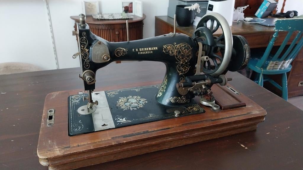 Antieke Naaimachine F.H. Brinkmann Kinderdijk - Decoratief, Ophalen