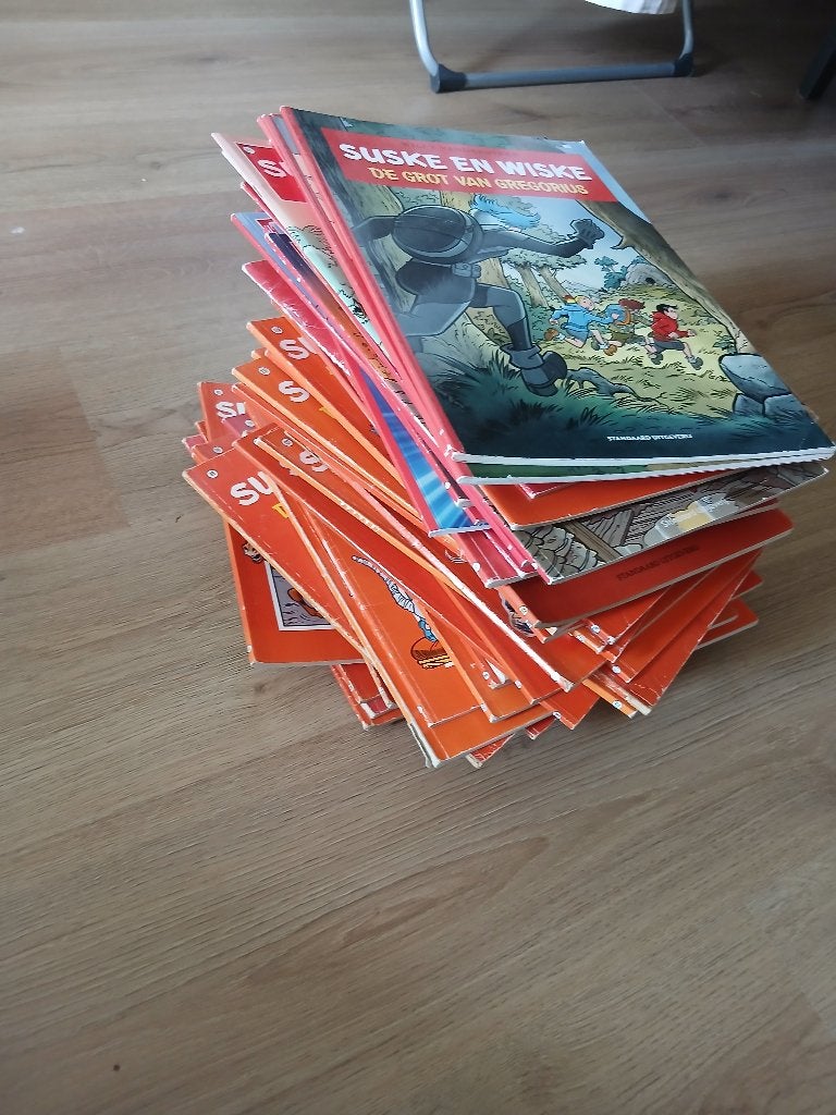 64 Suske en wiskes nummers in beschrijving, Boeken, Meerdere stripboeken, Ophalen of Verzenden, Gelezen, Willy Vandersteen