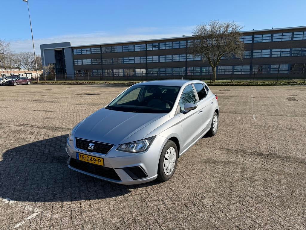 Seat Ibiza 1.0 Ecotsi 95pk 2018 Grijs, Auto's, Seat, Voorwielaandrijving, Stof, 40 €/maand, 95 pk
