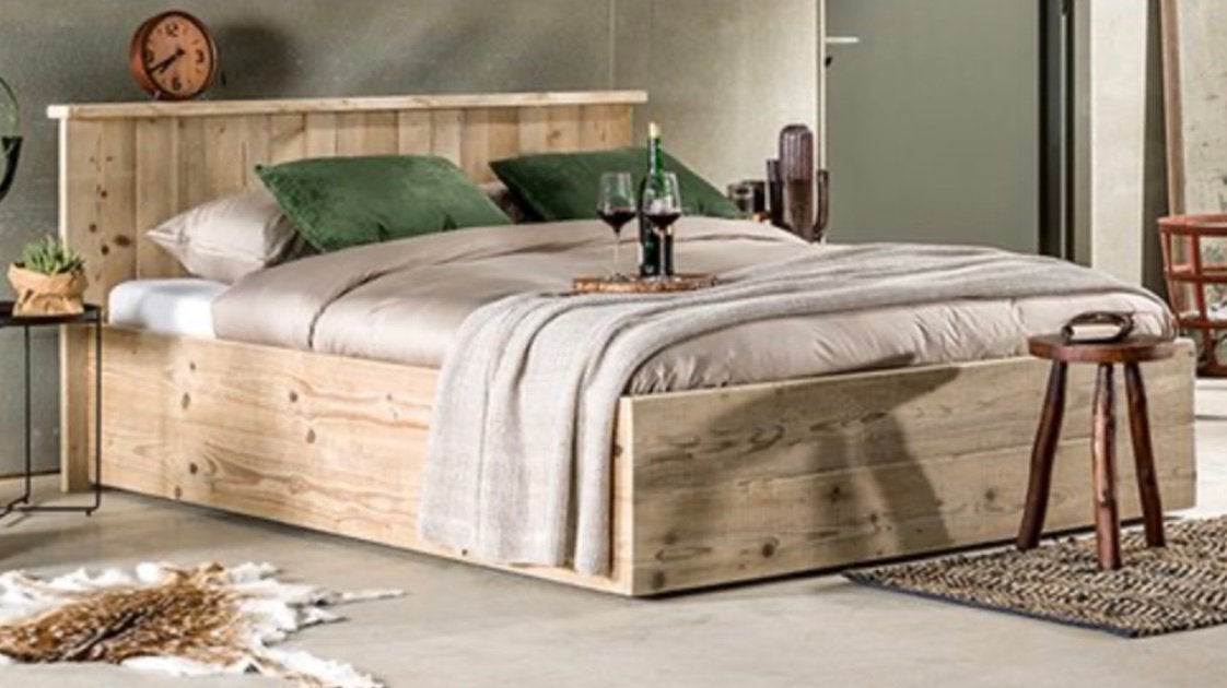 Bed+nieuw matras 160x220 steigerhout, Ophalen, Zo goed als nieuw, Tweepersoons, Steigerhout