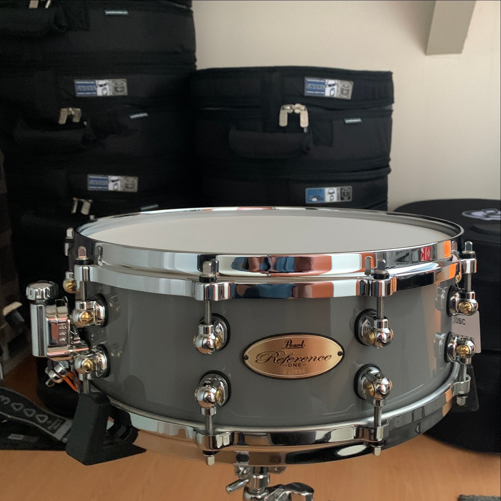 Pearl Reference One Snaredrum 14x5 inch Putty Grey ZGAN, Muziek en Instrumenten, Drumstellen en Slagwerk, Ophalen, Zo goed als nieuw
