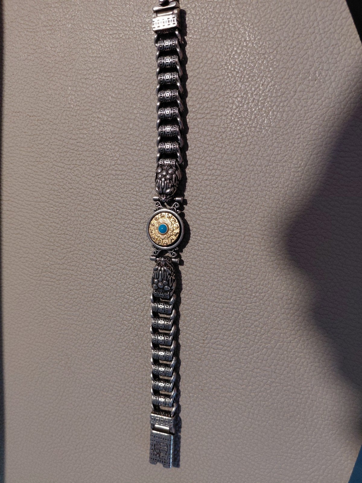 Tibetaanse armband., Ophalen of Verzenden, Zo goed als nieuw, Zilver, Staal