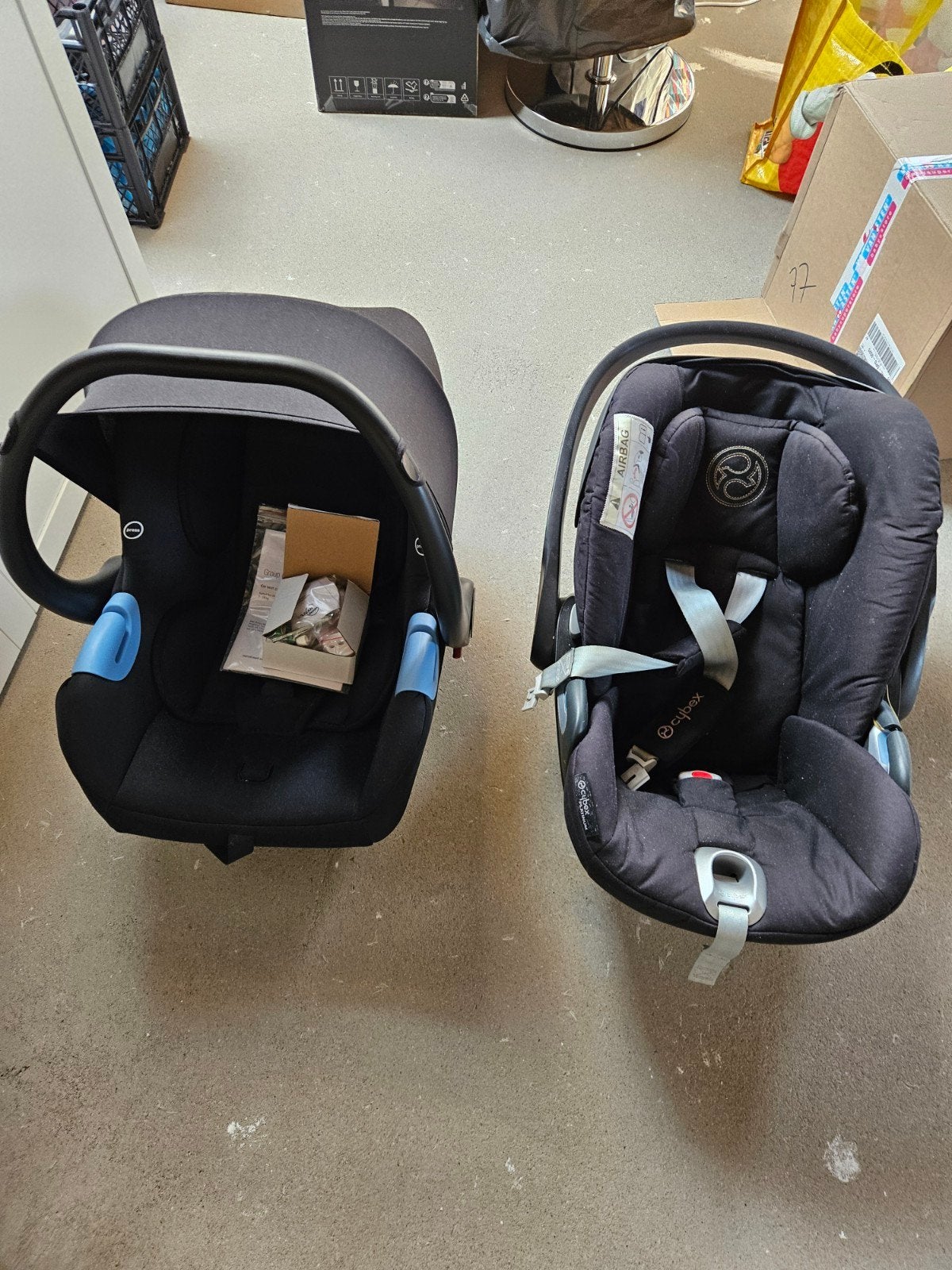2 auto stoelen voor baby's, Kinderen en Baby's, Ophalen, 15 t/m 36 kg, Overige merken, Autogordel